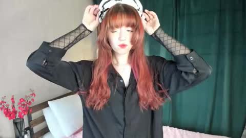 _lucystars online show from October 22, 2025, 1:33 pm