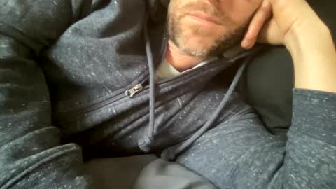 _lululeo_ online show from February 16, 2025, 11:26 pm