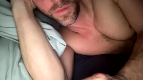 _lululeo_ online show from March 9, 2025, 4:44 pm