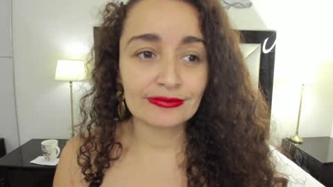 Snapshot of _luna__sweet_ chatting on January 23, 2025, 6:39 am luna sweet online show from January 23, 2025, 6:39 am