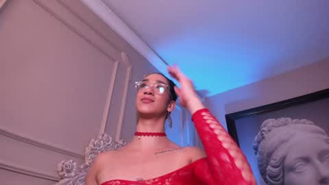 Snapshot of _luna_dupont_ chatting on January 18, 2025, 2:33 pm  Luna  online show from January 18, 2025, 2:33 pm