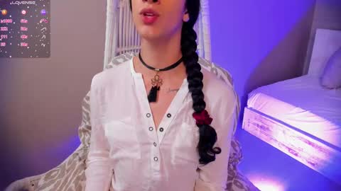 Snapshot of _luna_dupont_ chatting on February 28, 2025, 12:20 pm  Luna  online show from February 28, 2025, 12:20 pm