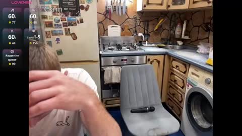 Snapshot of _magic_kis chatting on November 20, 2025, 6:46 am _magic_kis online show from November 20, 2025, 6:46 am