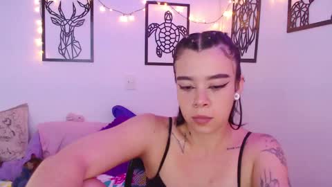 Marce  online show from February 5, 2025, 9:40 pm