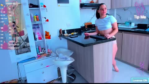 Maria Angel online show from September 22, 2025, 6:32 pm