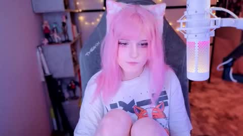 Mariko online show from November 20, 2025, 3:45 pm