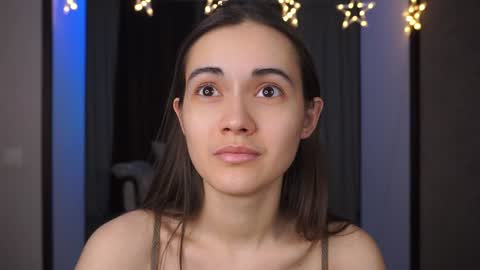  Gwen  online show from January 10, 2025, 12:59 am