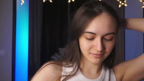  Gwen  online show from February 1, 2025, 10:44 pm