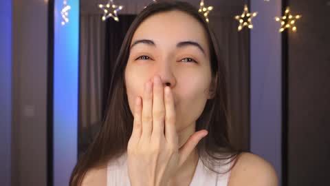  Gwen  online show from February 4, 2025, 7:22 pm