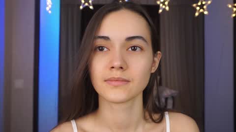  Gwen  online show from February 7, 2025, 10:20 pm