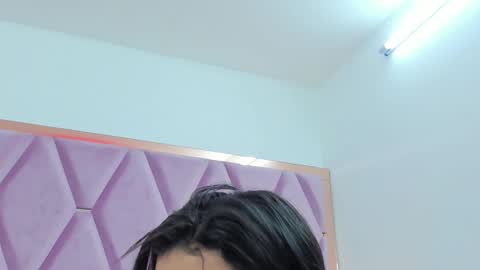Snapshot of _maskedgirl_ chatting on October 16, 2025, 11:33 am Nahayo online show from October 16, 2025, 11:33 am
