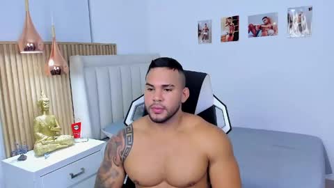 _matthew_santos_ online show from May 5, 2026, 1:57 am
