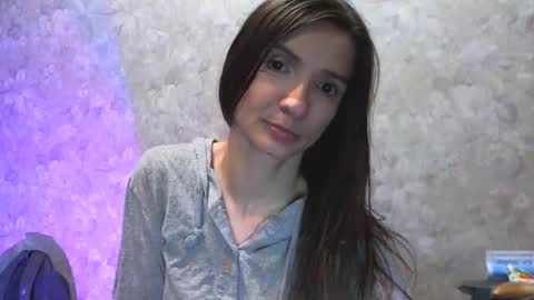 me0w me0w online show from March 1, 2025, 8:21 pm