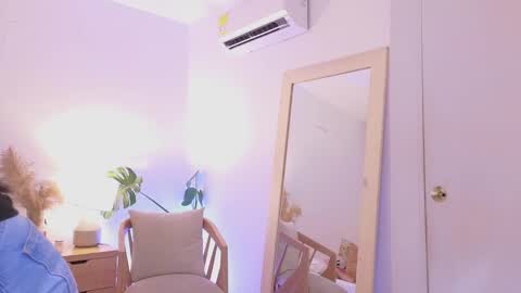 Snapshot of _megaan__ chatting on February 13, 2025, 7:52 pm Megan online show from February 13, 2025, 7:52 pm