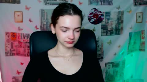 Susie online show from April 14, 2026, 6:52 am