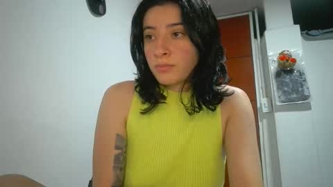 Mia-foster online show from January 9, 2026, 4:04 am