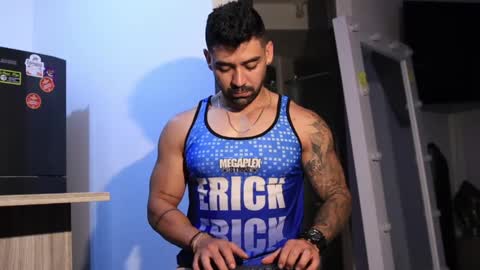 Snapshot of _mikestone chatting on February 12, 2025, 12:58 am soy mike online show from February 12, 2025, 12:58 am