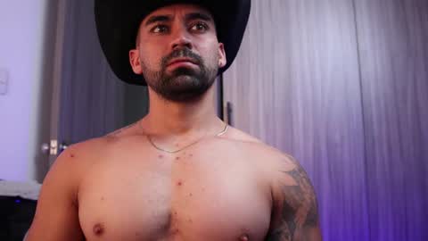 Snapshot of _mikestone chatting on November 6, 2025, 2:51 pm soy mike online show from November 6, 2025, 2:51 pm