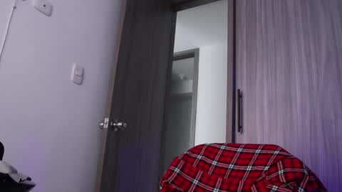 Snapshot of _mikestone chatting on November 18, 2025, 1:04 pm soy mike online show from November 18, 2025, 1:04 pm