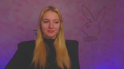 Melanie online show from December 16, 2024, 6:43 am