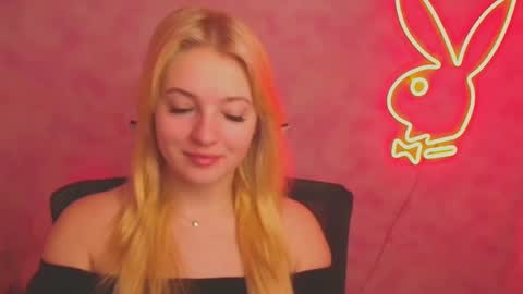 Melanie online show from March 11, 2025, 6:53 am