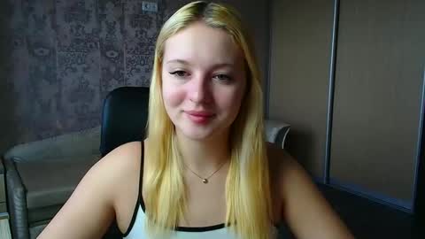 Melanie online show from April 17, 2026, 10:40 am