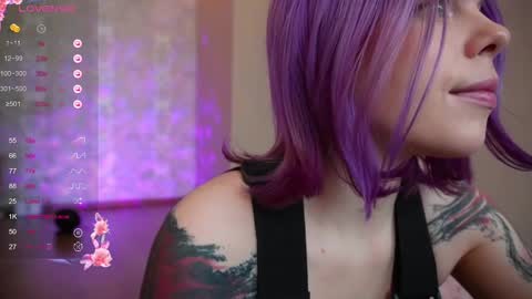 Kate online show from February 17, 2025, 1:21 pm