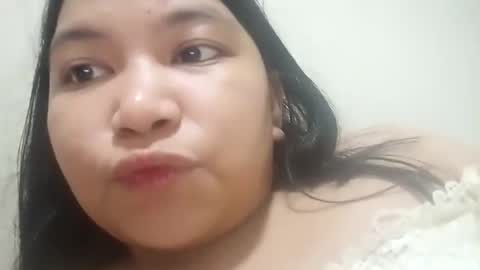 _milkytitsmomxx_ online show from January 18, 2026, 5:06 pm