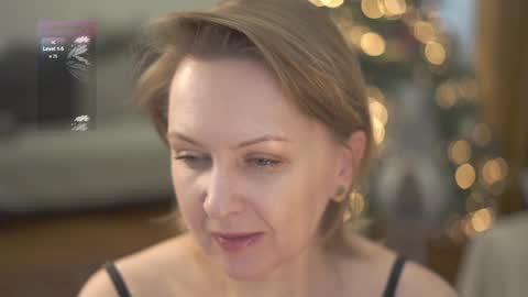 _million_dollarsmile online show from January 17, 2025, 10:22 am