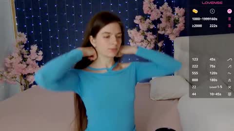 Victoria online show from November 10, 2025, 5:17 am