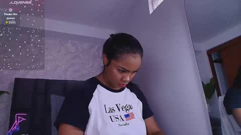 Mishell online show from November 6, 2025, 7:26 pm