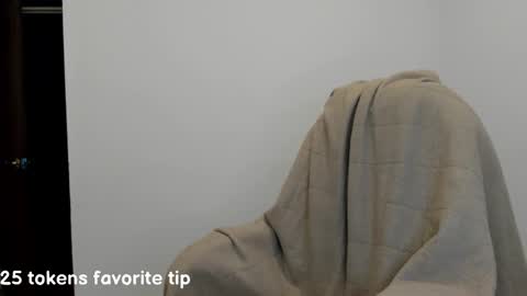 _miss_coco_ online show from March 9, 2025, 5:33 am