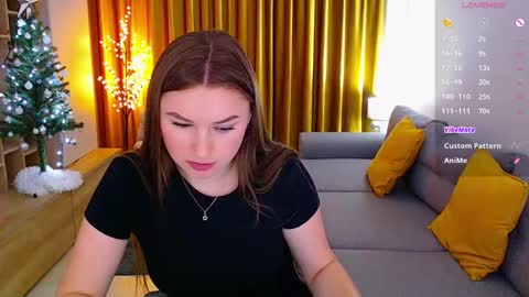 Mia online show from December 21, 2024, 1:53 pm