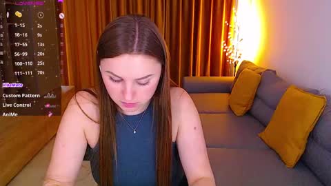 Mia online show from March 2, 2025, 3:05 pm