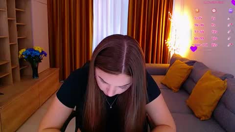 Mia online show from September 14, 2025, 9:08 am