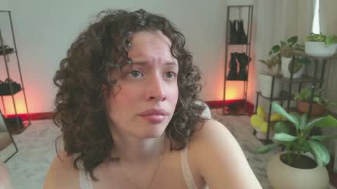 Mara Independent model online show from March 25, 2026, 6:14 pm