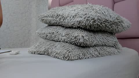 _molly_rosse_ online show from January 27, 2025, 12:48 pm