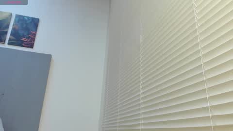 _molly_rosse_ online show from October 23, 2025, 12:04 pm