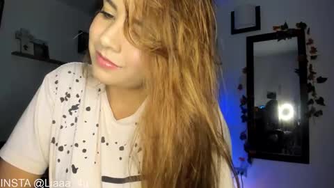     liaaa 4u online show from February 5, 2025, 11:06 pm