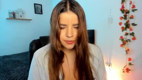     liaaa 4u online show from September 9, 2025, 4:39 pm