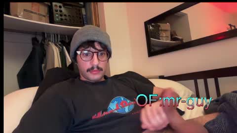 _mrguy_ online show from June 9, 2026, 1:28 am
