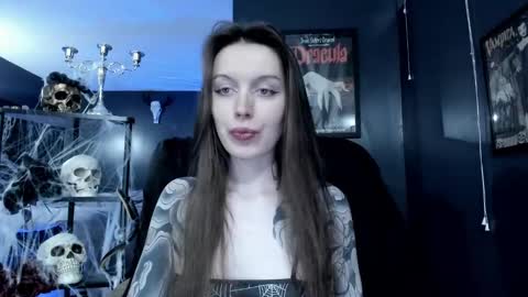 Snapshot of _naamah chatting on January 2, 2025, 11:06 pm _naamah online show from January 2, 2025, 11:06 pm