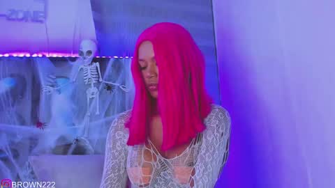 naomi brown online show from October 6, 2025, 2:53 am