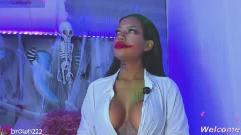 naomi brown online show from October 24, 2025, 2:08 am