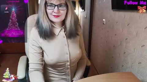 MagicWoman online show from February 9, 2025, 8:45 pm