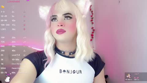 Snapshot of _natsuki chatting on December 10, 2024, 1:43 am _natsuki online show from December 10, 2024, 1:43 am