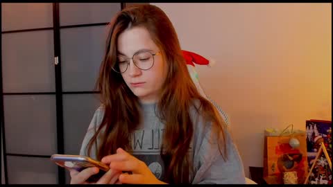 Mia with a big heart  online show from January 12, 2025, 3:07 am