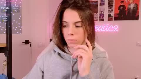 Snapshot of _ni_kiss chatting on February 18, 2026, 6:48 pm Nika online show from February 18, 2026, 6:48 pm