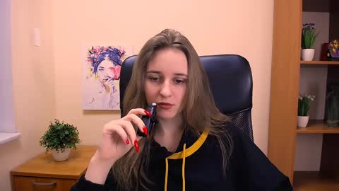 Snapshot of _nicole_new chatting on January 15, 2025, 12:15 pm Nica online show from January 15, 2025, 12:15 pm