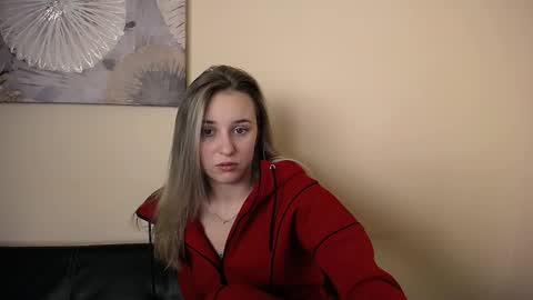 Nica online show from December 16, 2025, 9:58 am